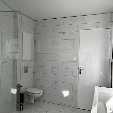 Bel Appartement Toulon Extérieur photo