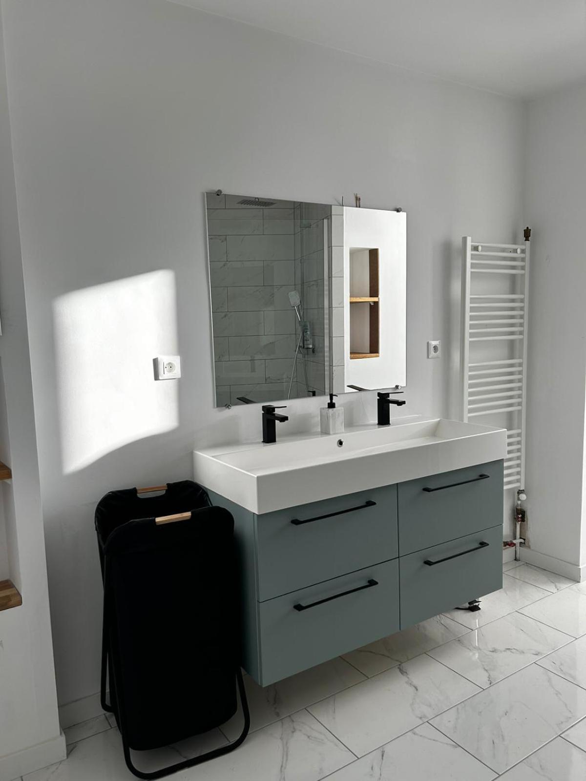 Bel Appartement Toulon Extérieur photo
